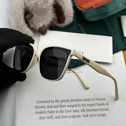 GUCCI BUTTERFLY FRAME SUNGLASSES G550 IN ACETATE