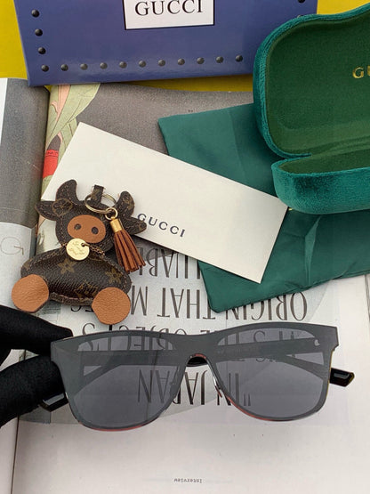GUCCI SQUARE FRAME SUNGLASSES G3000 IN ACETATE