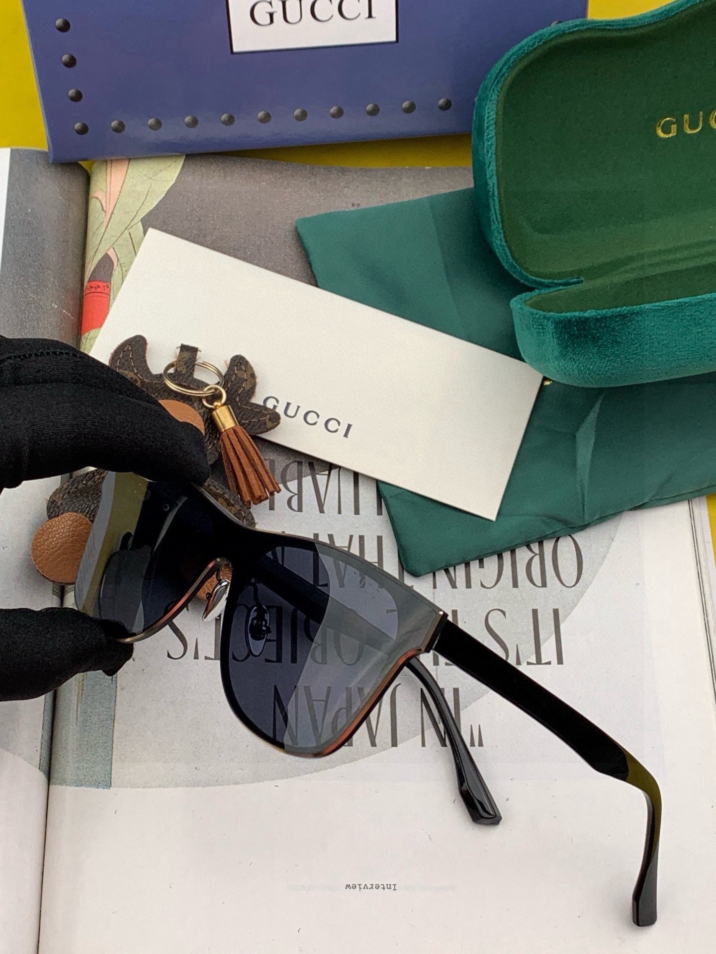 GUCCI SQUARE FRAME SUNGLASSES G3000 IN ACETATE