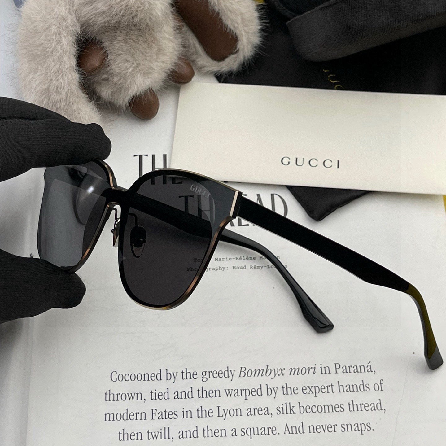 GUCCI BUTTERFLY FRAME SUNGLASSES G580 IN ACETATE