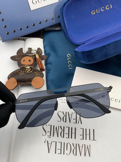 GUCCI NAVIGATOR FRAME SUNGLASSES G7730 IN METAL