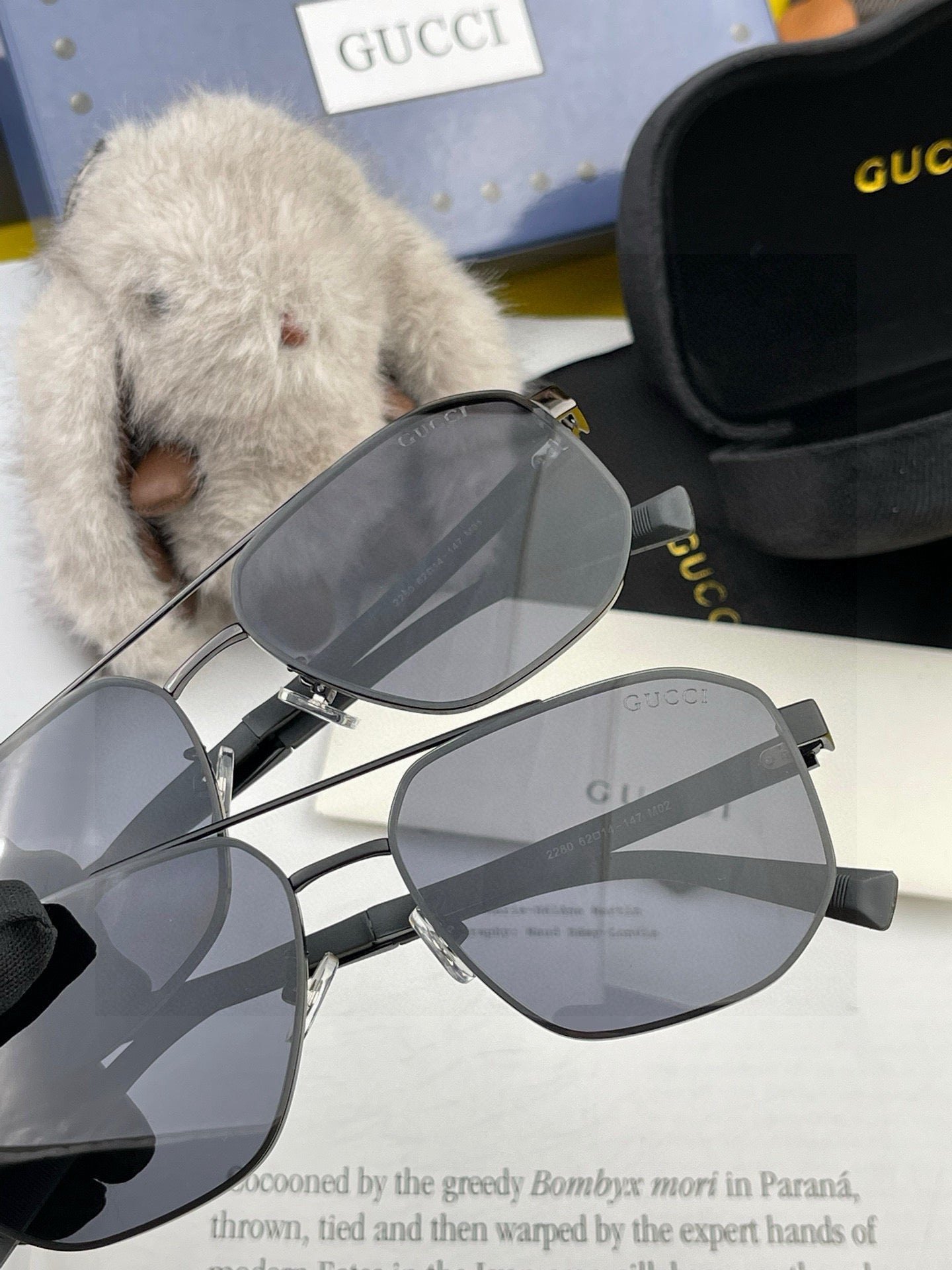 GUCCI NAVIGATOR FRAME SUNGLASSES 0228 IN METAL