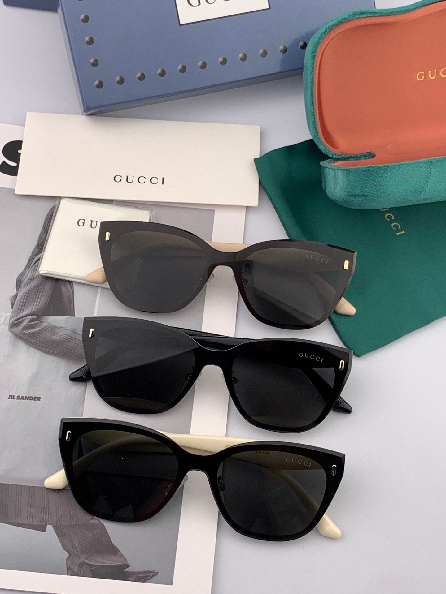 GUCCI CAT EYE FRAME SUNGLASSES G3322 IN ACETATE