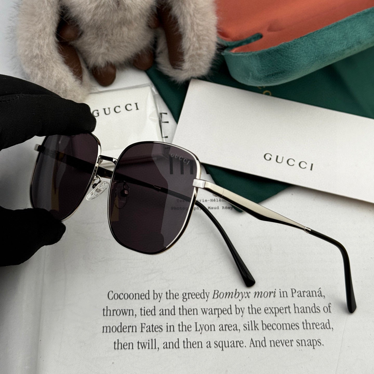 GUCCI LOW NOSEBRIDGE FIT RECTANGULAR SUNGLASSES G0203 IN METAL