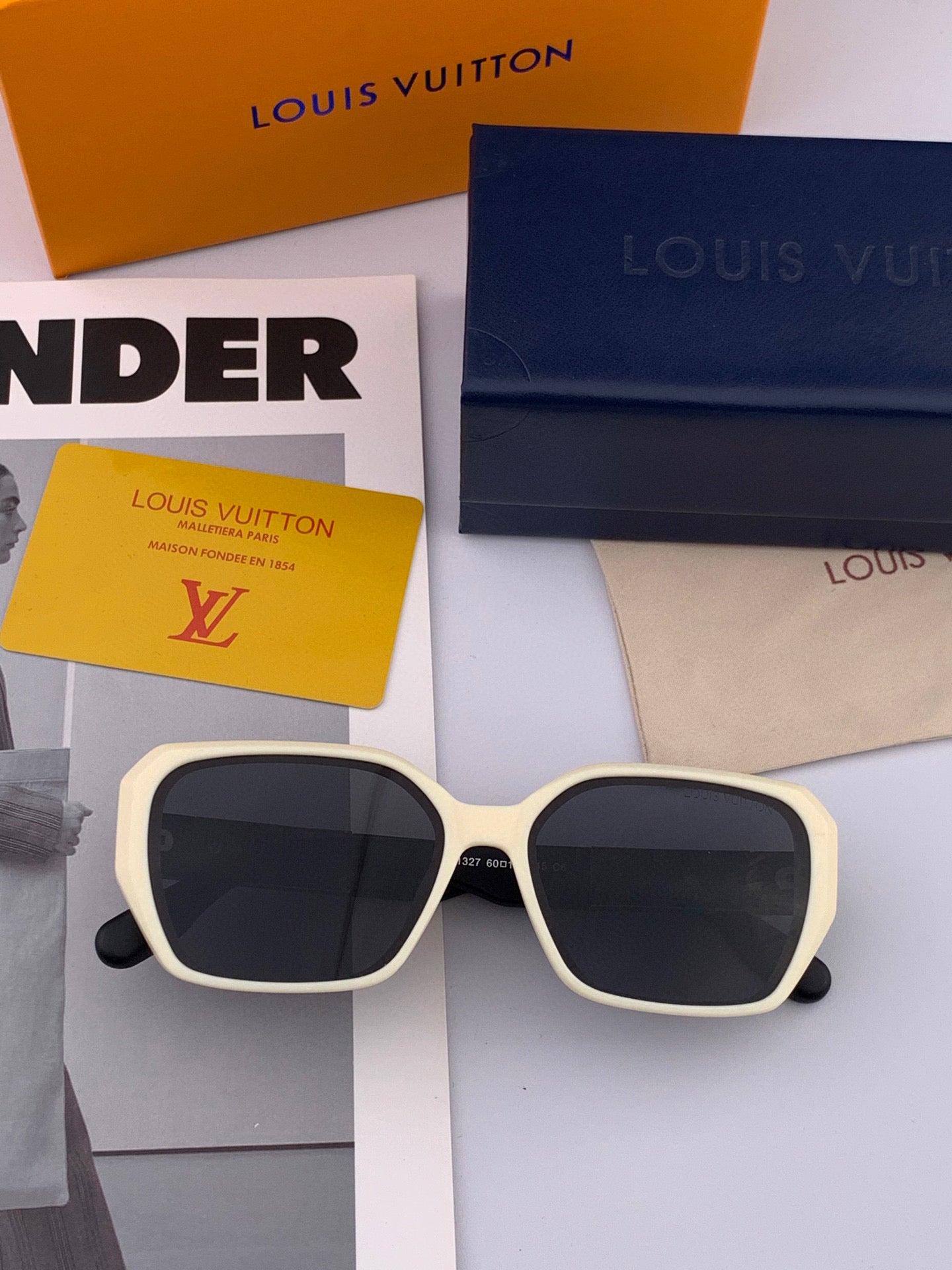 LOUIS VUITTON SQUARE SUNGLASSES L7132 IN ACETATE