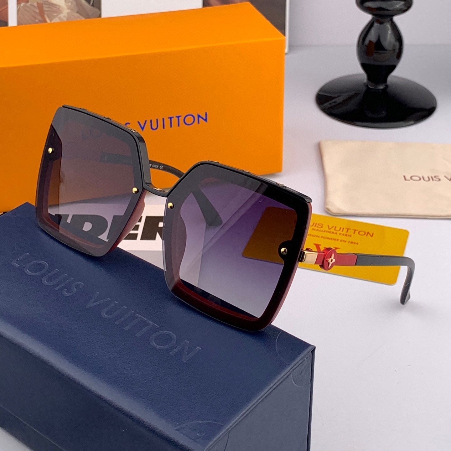 LOUIS VUITTON SQUARE SUNGLASSES L081 IN BLACK RED ACETATE