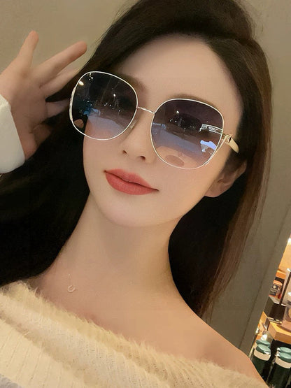 LOUIS VUITTON SIGNATURE ROUND SUNGLASSES L8638 IN METAL