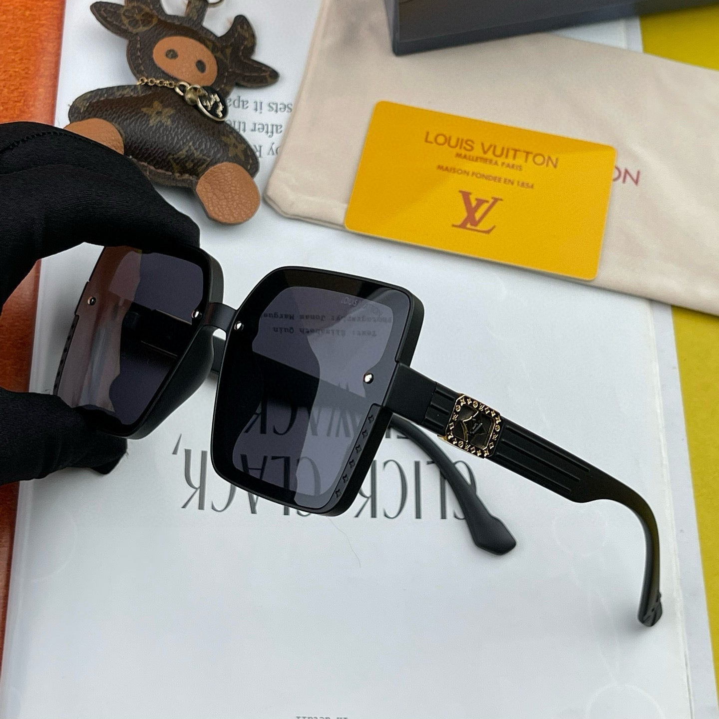 LOUIS VUITTON LARGE SQUARE SUNGLASSES L1845 IN ACETATE