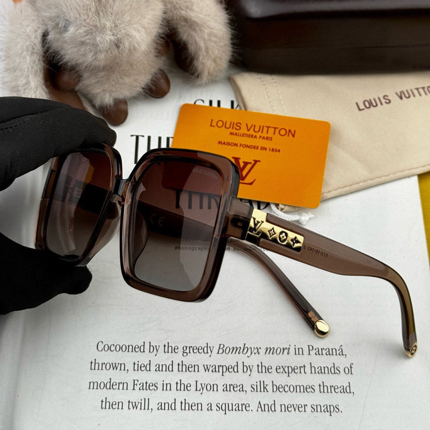 LOUIS VUITTON LARGE SQUARE SUNGLASSES L6250 IN ACETATE