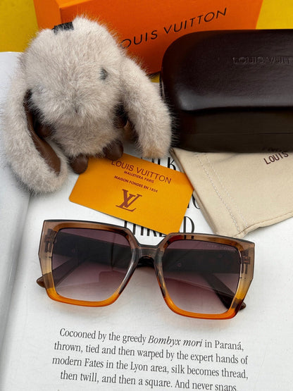 LOUIS VUITTON SQUARE SUNGLASSES L6133 IN ACETATE FRAME EMBOSSED LOGO
