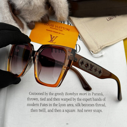 LOUIS VUITTON SQUARE SUNGLASSES L6133 IN ACETATE FRAME EMBOSSED LOGO