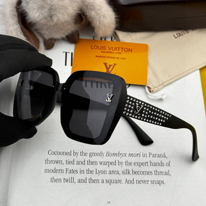 LOUIS VUITTON SQUARE JEWEL SUNGLASSES L2990 IN ACETATE FRAME