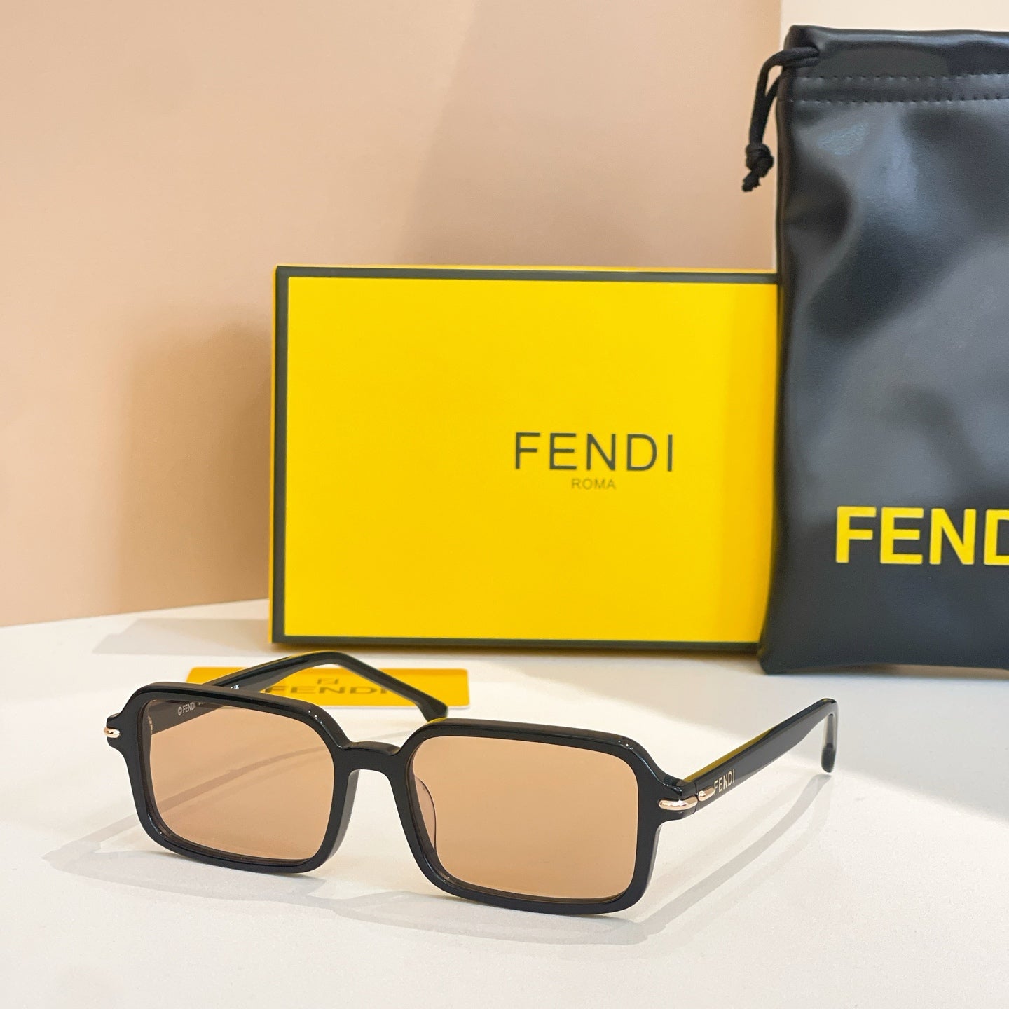 FENDI SELLERIA RECTANGULAR FRAME SUNGLASSES FE40174 IN ACETATE