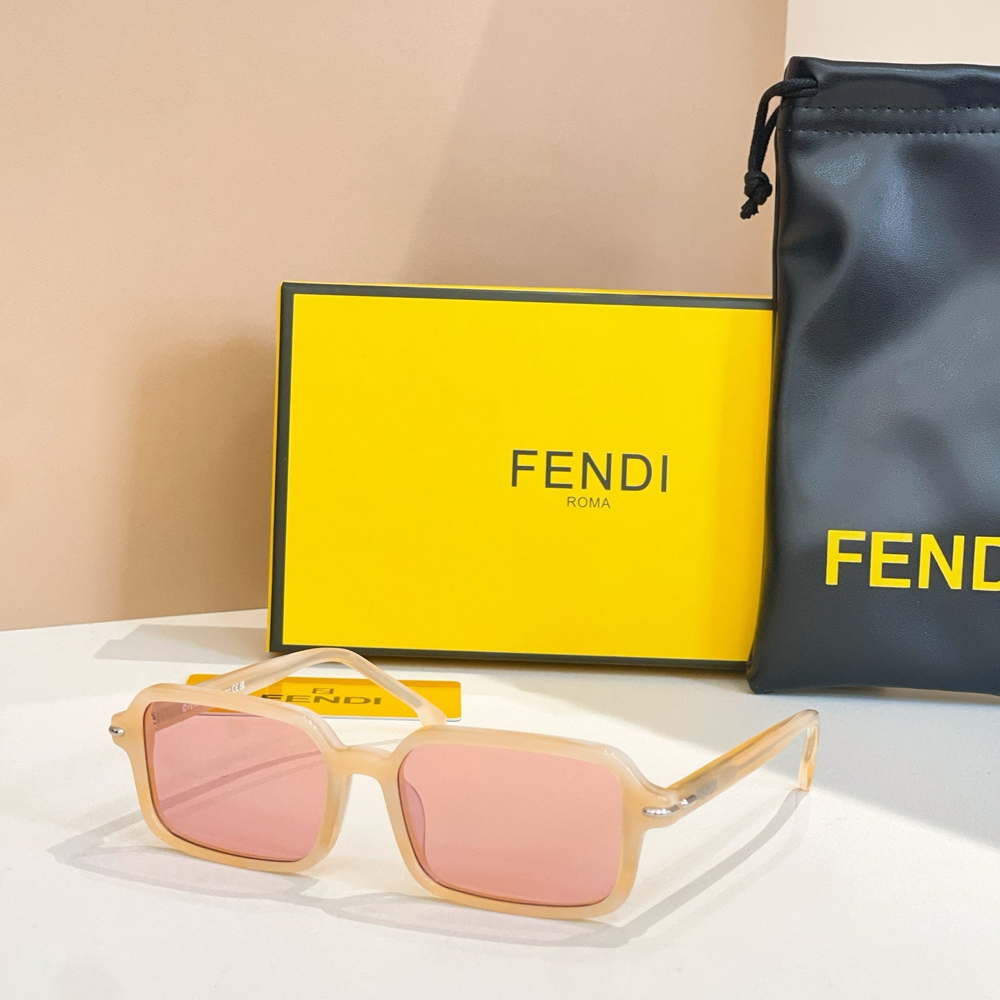 FENDI SELLERIA RECTANGULAR FRAME SUNGLASSES FE40174 IN ACETATE