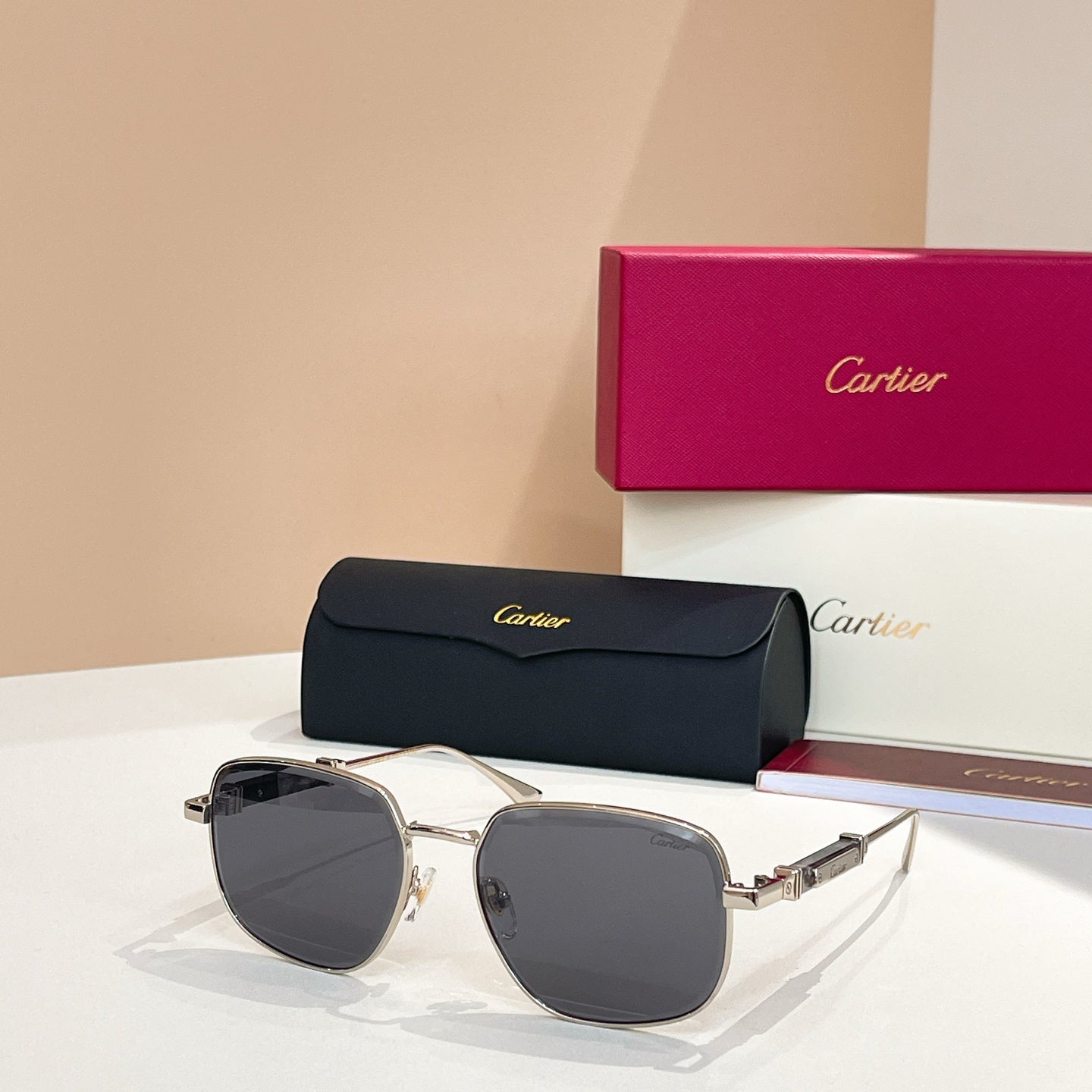 CARTIER PREMIÈRE SQUARE FRAME SUNGLASSES CT0485S IN METAL