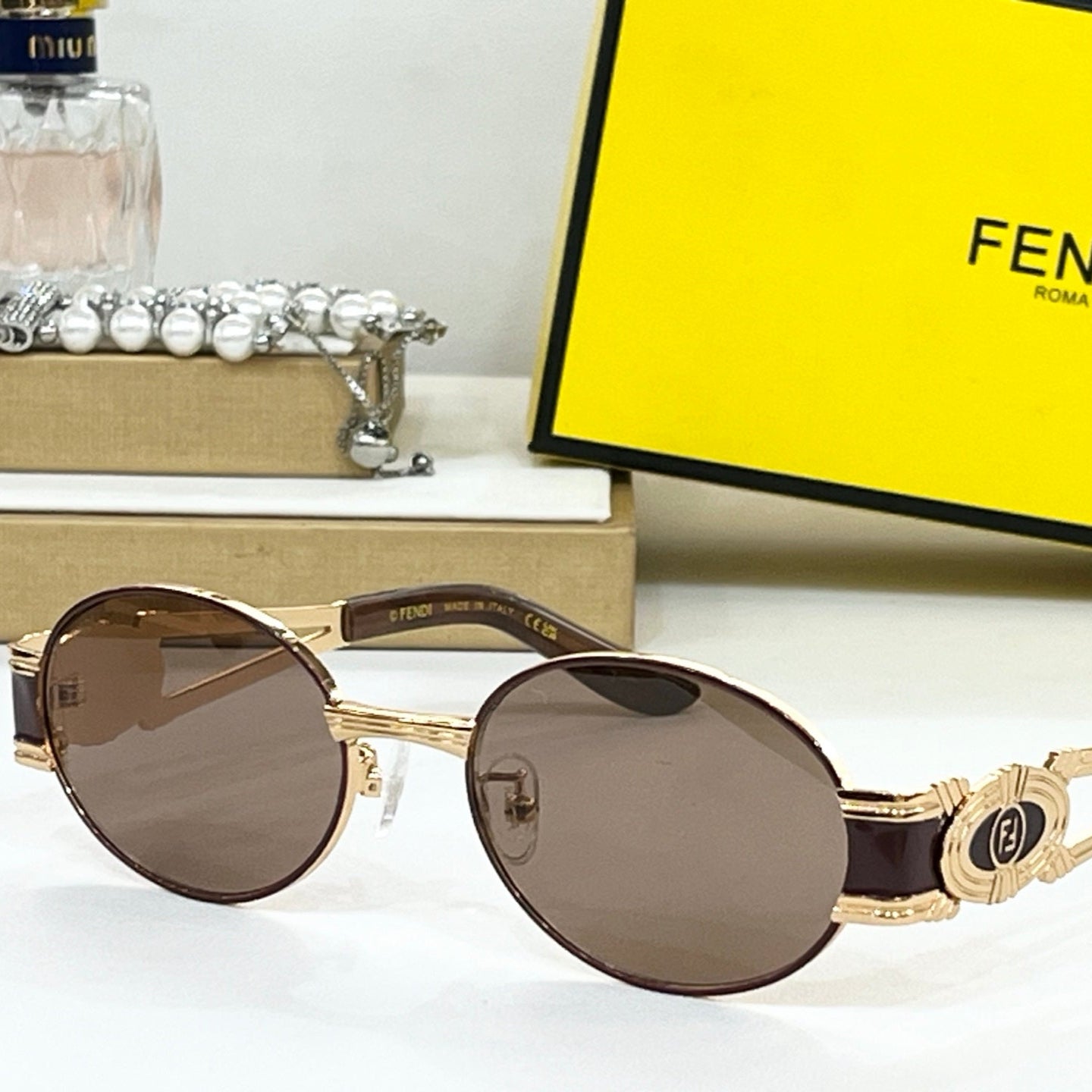 FENDI FIRST CRYSTAL CHUNKY OVAL FRAME SUNGLASSES SL7040 IN METAL