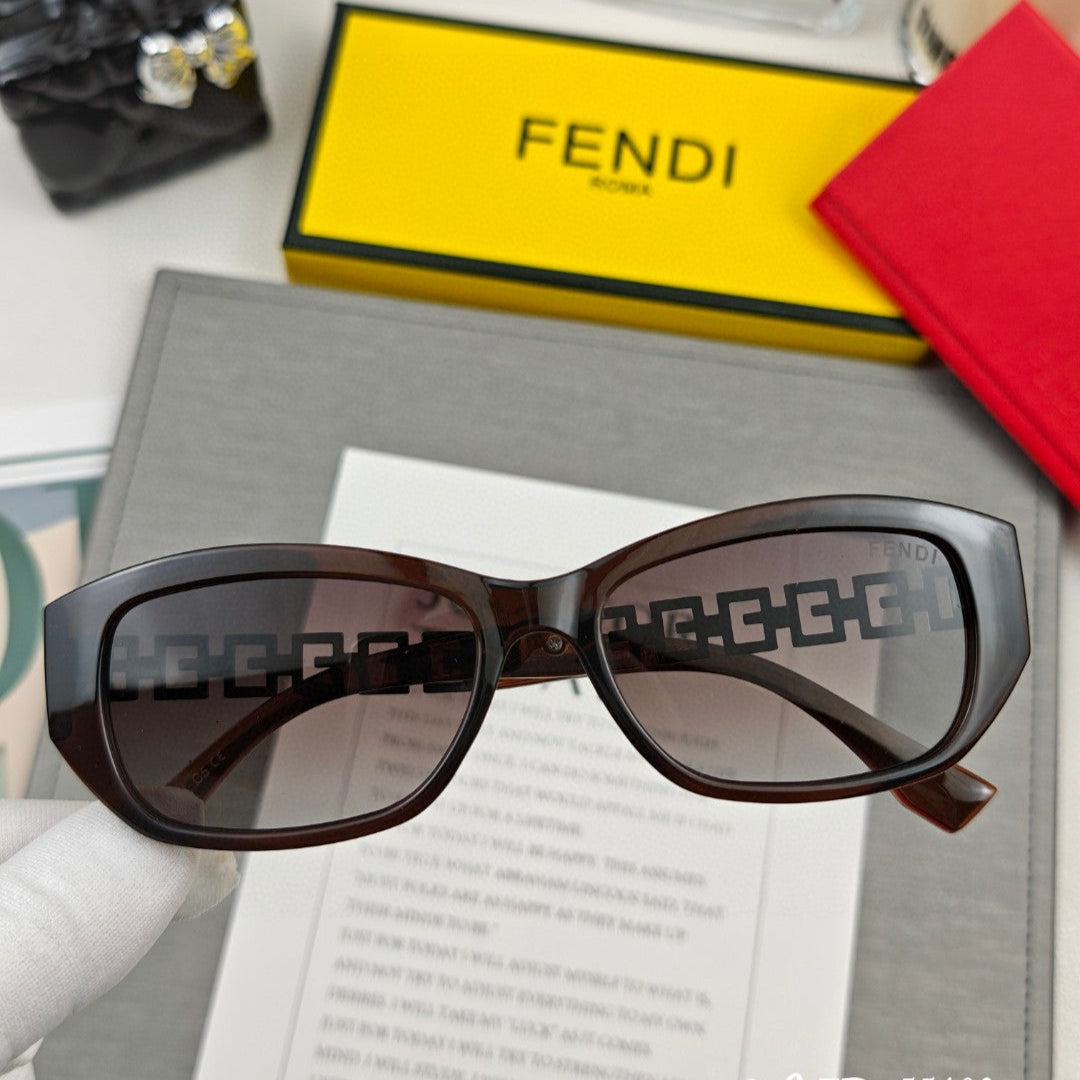 FENDI ROMA RECTANGULAR FRAME SUNGLASSES 55103 IN ACETATE