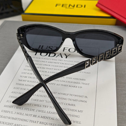FENDI ROMA RECTANGULAR FRAME SUNGLASSES 55103 IN ACETATE