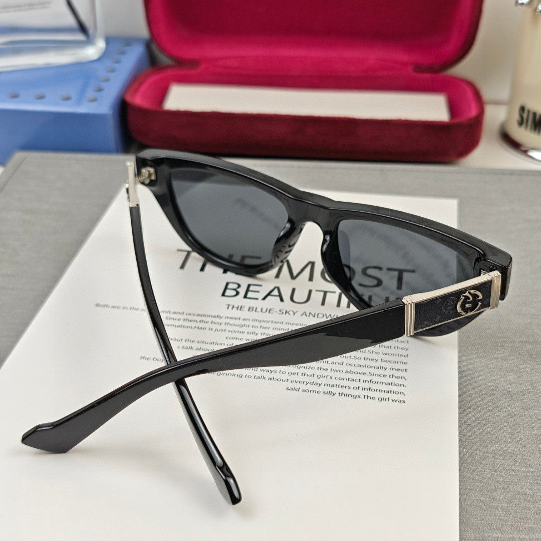 GUCCI CAT EYE FRAME SUNGLASSES 55132 IN ACETATE
