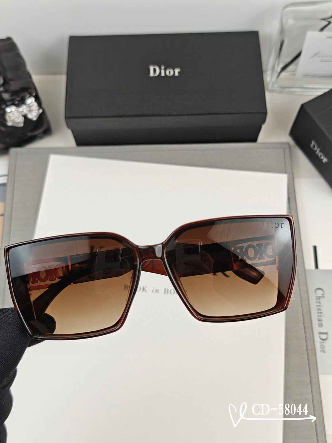 DIOR MONTAIGNE SQUARE SUNGLASSES 58044 IN ACETATE