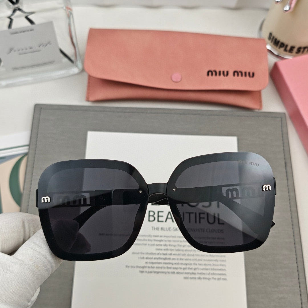 MIU MIU RUNWAY SQUARE SUNGLASSES 53037 IN ACETATE