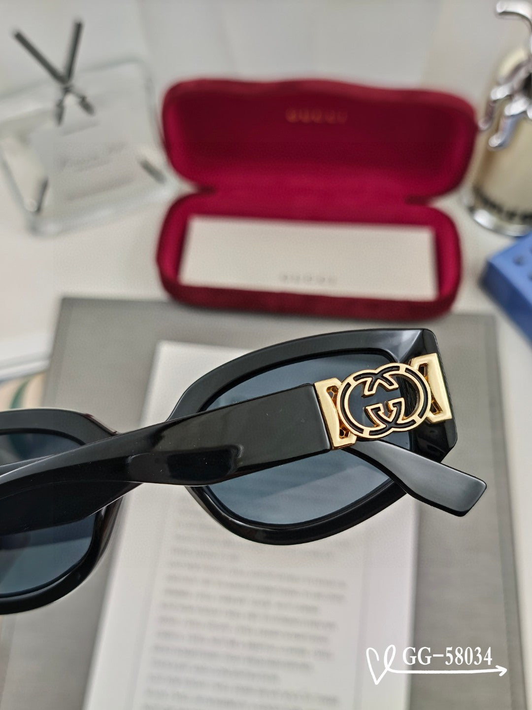 GUCCI GEOMETRIC FRAME SUNGLASSES 58034 IN ACETATE