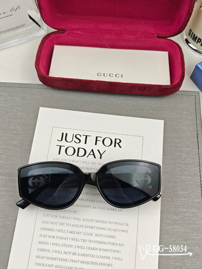 GUCCI GEOMETRIC FRAME SUNGLASSES 58034 IN ACETATE