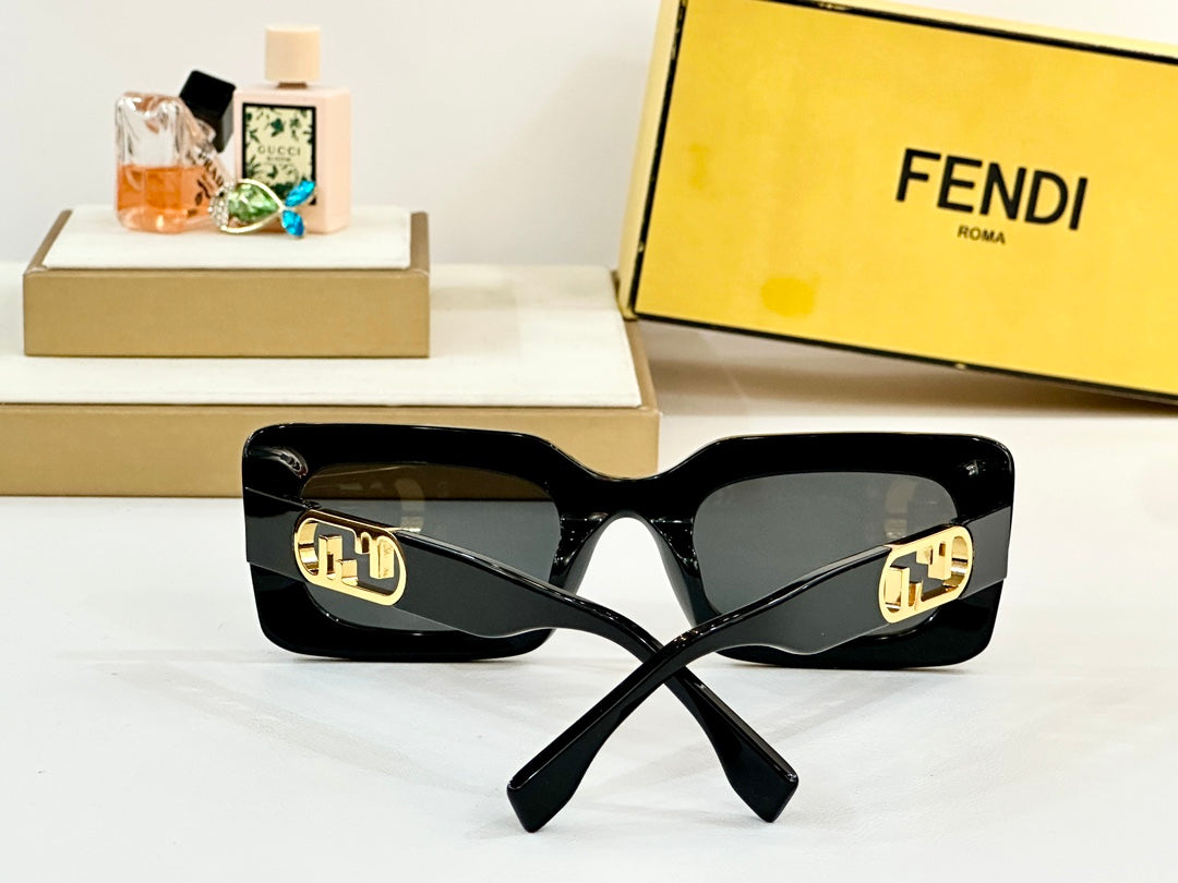 FENDI DIAGONAL RECTANGULAR FRAME SUNGLASSES FE40182 IN ACETATE