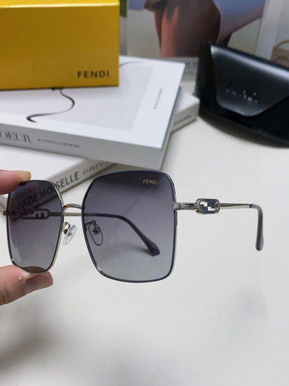 FENDI OVERSIZED BAGUETTE SQUARE FRAME SUNGLASSES 562043 IN METAL