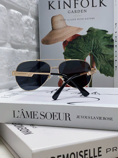 LOUIS VUITTON PILOT SUNGLASSES 581364 IN GOLD METAL BLACK LENSES