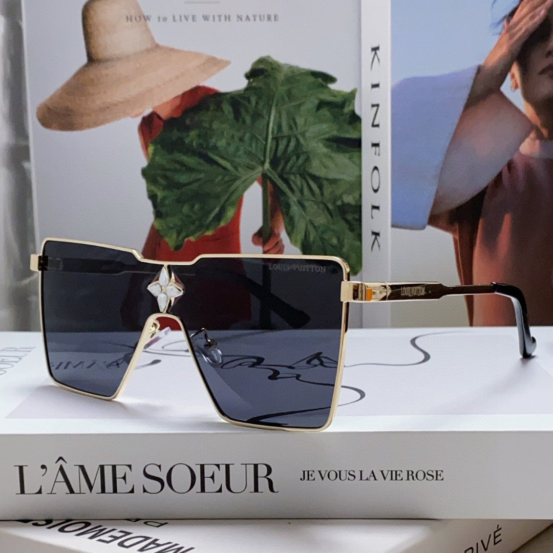 LOUIS VUITTON CYCLONE SUNGLASSES Z1700U IN GOLD METAL BLACK LENSES