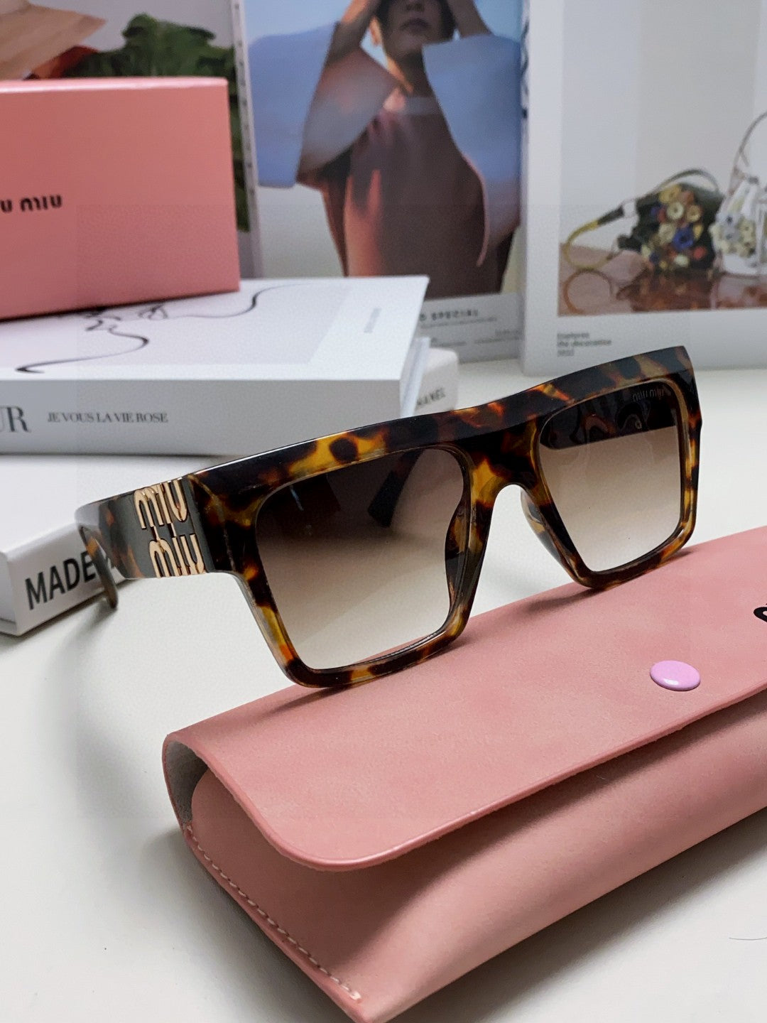 MIU MIU RUNWAY SQUARE SUNGLASSES 513009 IN HAVANA ACETATE