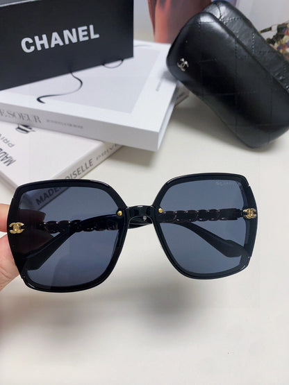 CHANEL SQUARE SUNGLASSES 632876 IN BLACK ACETATE