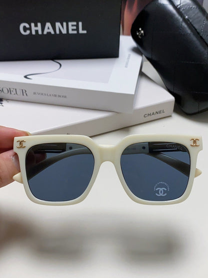 CHANEL SQUARE SUNGLASSES 632878 IN WHITE ACETATE