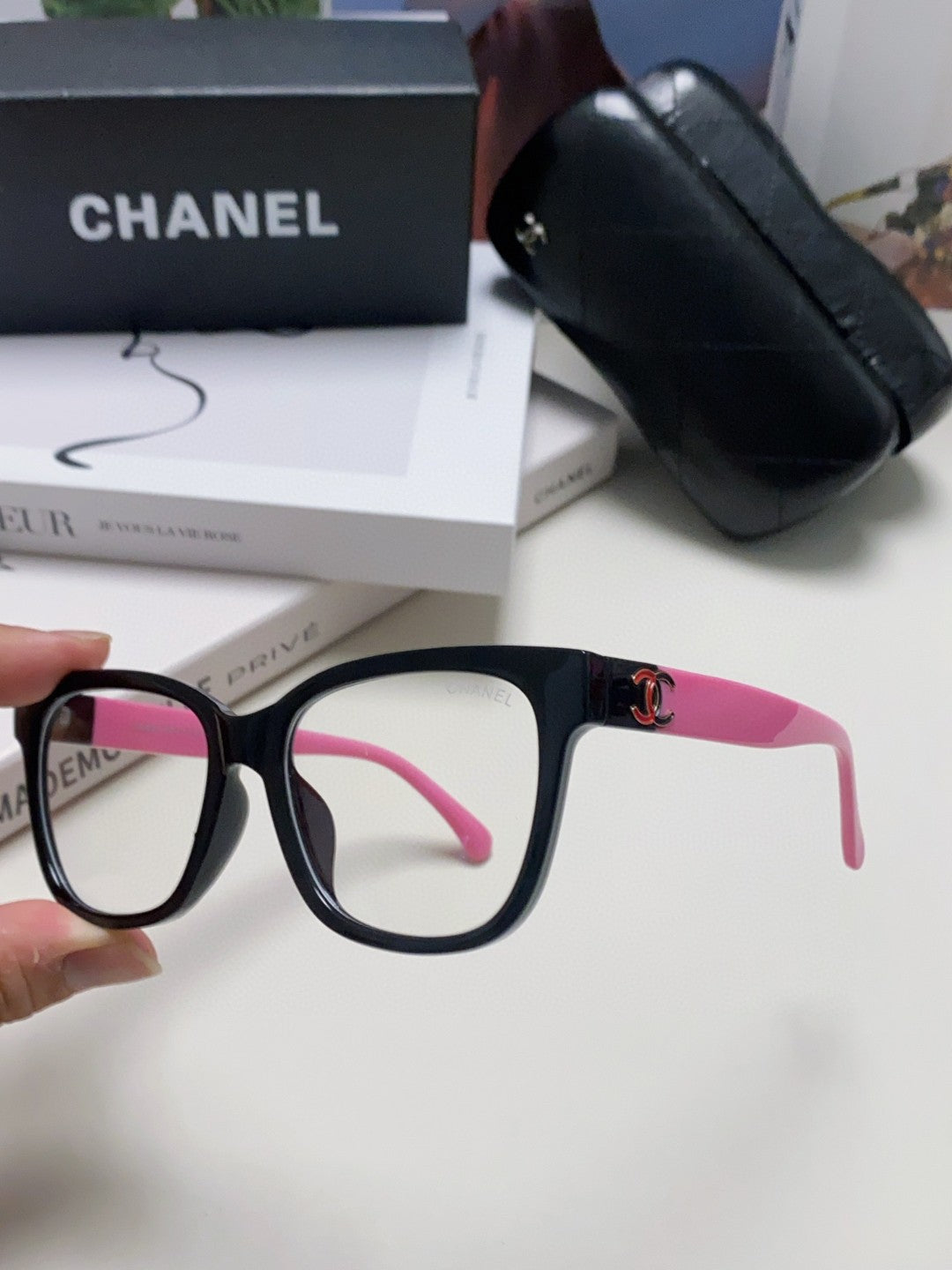 CHANEL SQUARE SUNGLASSES 632888 IN BLACK AND PINK ACETATE
