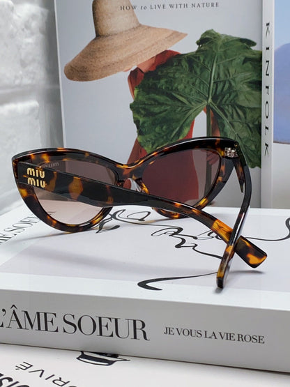 MIU MIU GLIMPSE CAT EYE SUNGLASSES 555885 IN HAVANA ACETATE