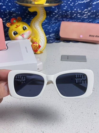 MIU MIU GLIMPSE SUNGLASSES 558346 IN WHITE ACETATE GOLD EMBOSSED LOGO