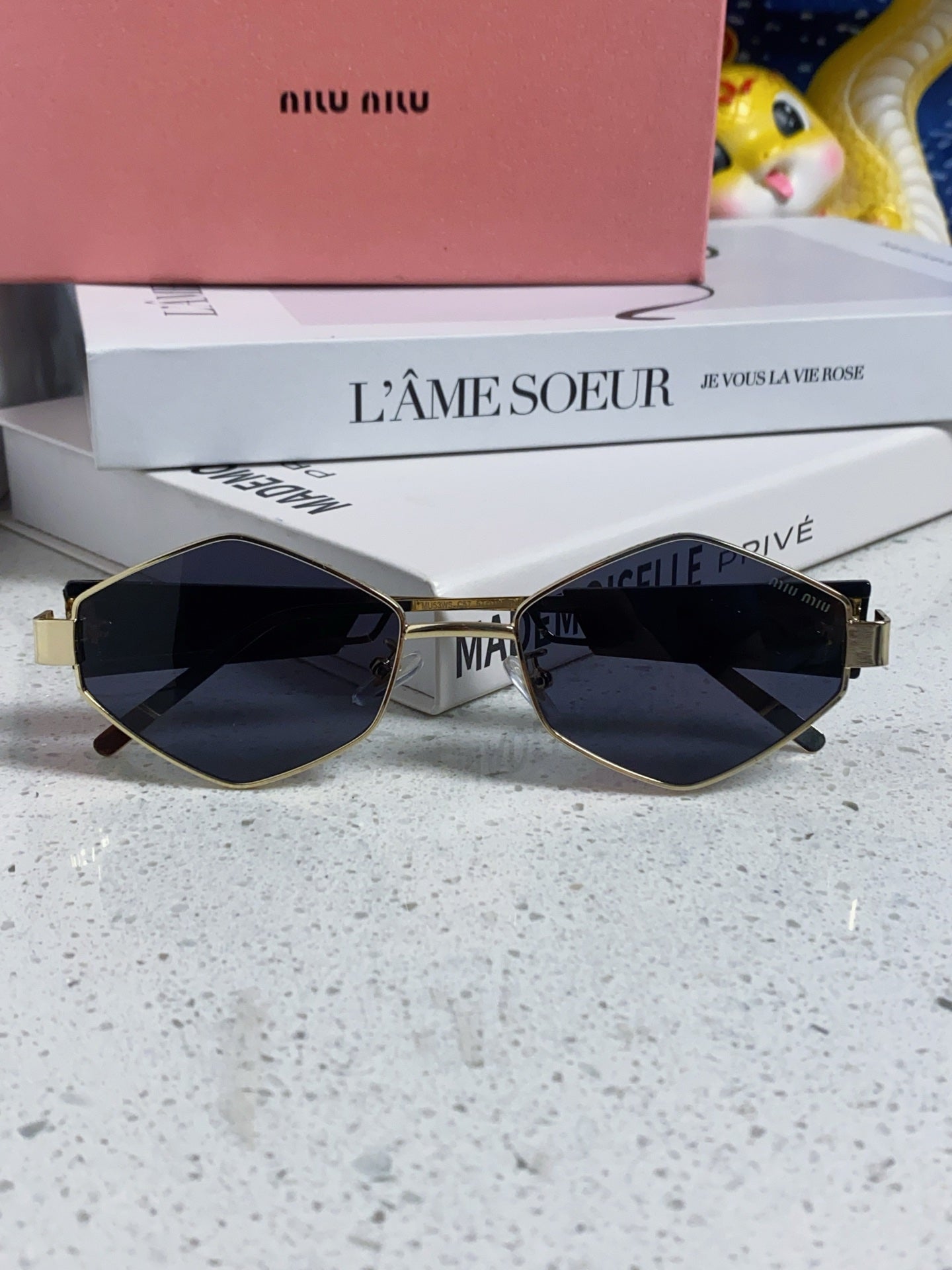 MIU MIU LOGO SUNGLASSES 560866 IN GOLD METAL BLACK LENS