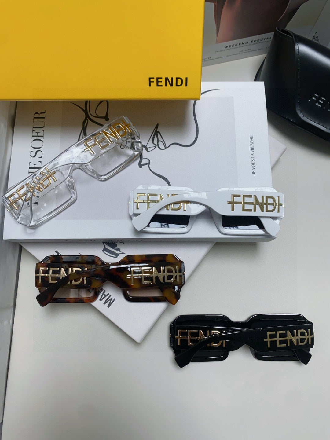 FENDI EMBOSSED LOGO DIAGONAL RECTANGULAR SUNGLASSES 563312 IN ACETATE