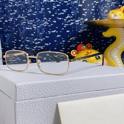 GUCCI RECTANGULAR FRAME SUNGLASSES GG1457S IN METAL