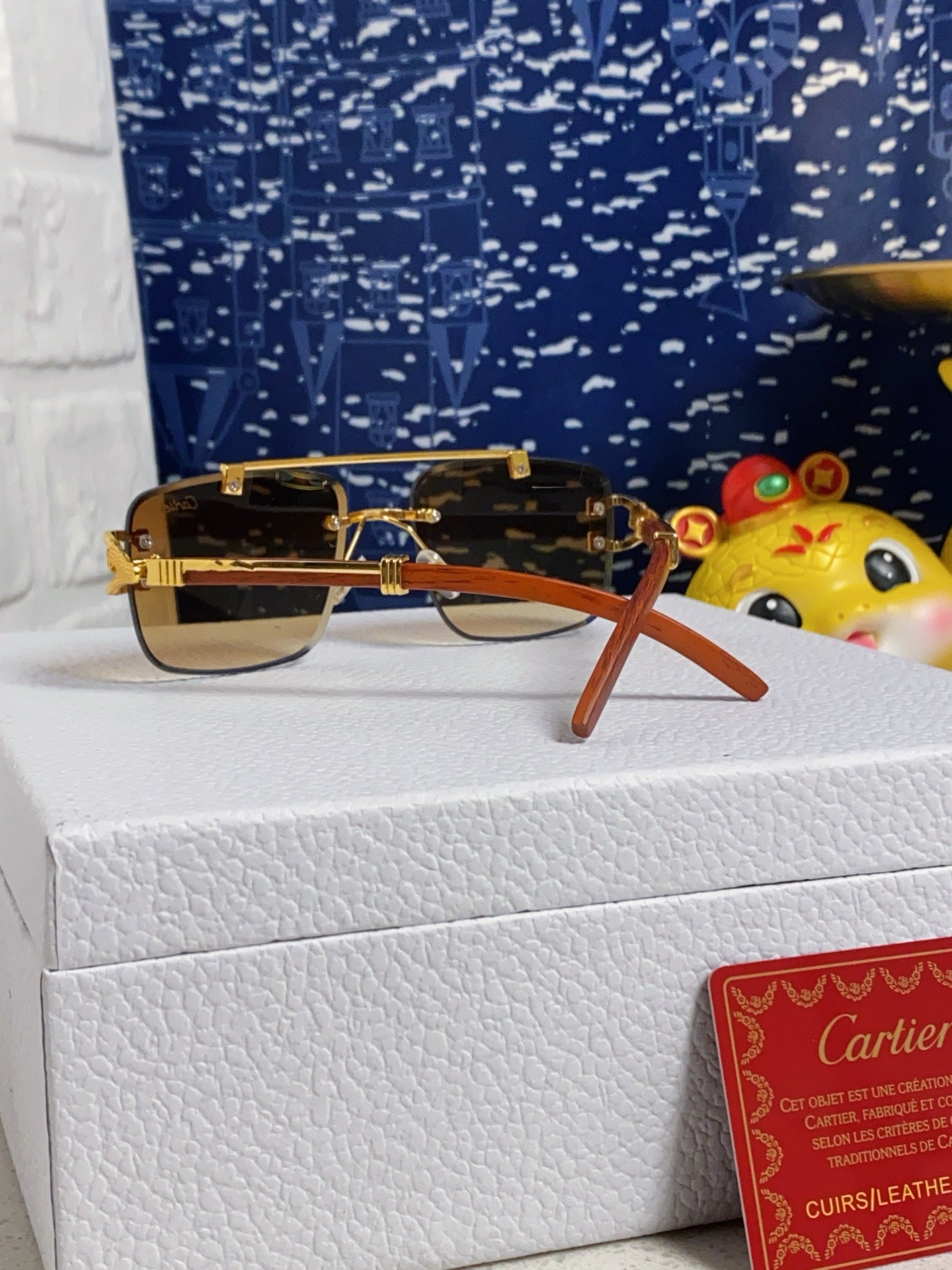 CARTIER SQUARE FRAME SUNGLASSES 522656 IN METAL AND WOODEN