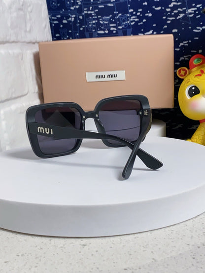 MIU MIU RUNWAY SQUARE SUNGLASSES 563199 IN ACETATE
