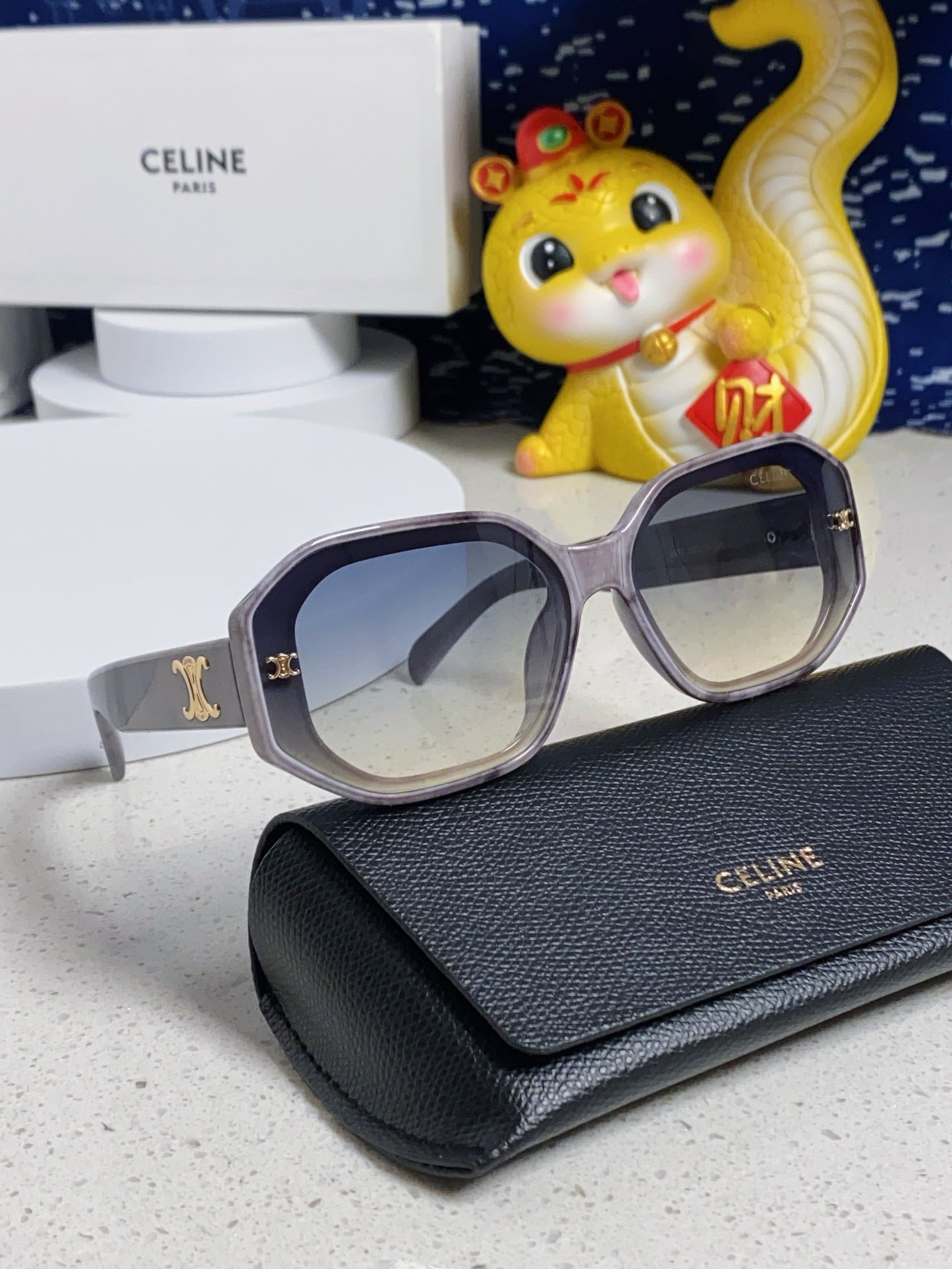 CELINE TRIOMPHE SQUARE SUNGLASSES 566740 IN MARBLED EFFECT ACETATE