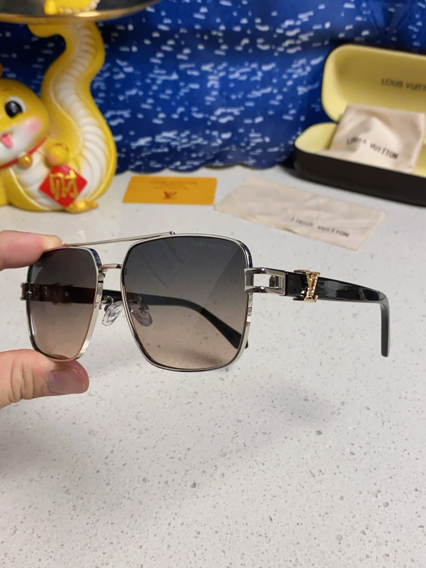 LOUIS VUITTON SIGNATURE SQUARE SUNGLASSES 567474 IN SILVER METAL GREY SMOKE LENSES