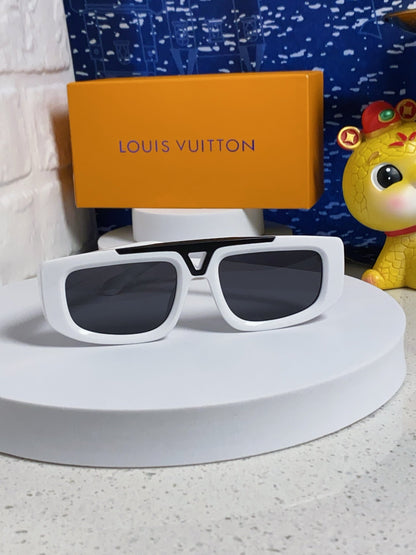 LOUIS VUITTON CLASH PILOT SUNGLASSES 567478 IN WHITE ACTETE BLACK METAL