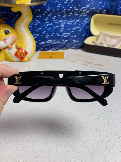 LOUIS VUITTON CLASH PILOT SUNGLASSES 567480 IN BLACK ACTETE GOLD METAL