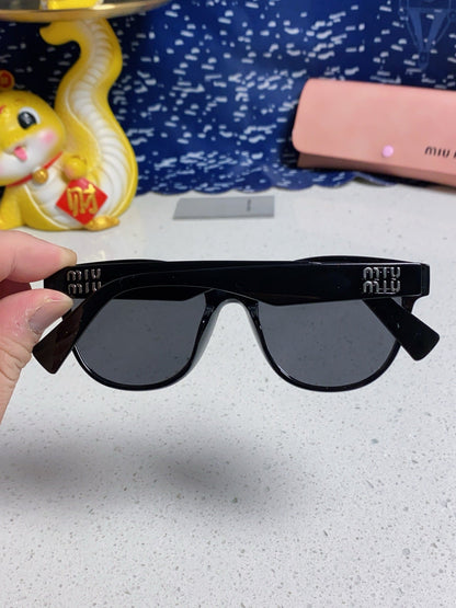 MIU MIU RUNWAY SUNGLASSES 567504 IN BLACK ACETATE SILVER LOGO BLACK LENSES