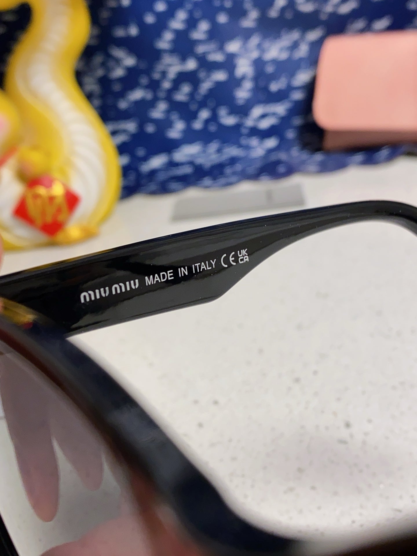 MIU MIU RUNWAY SUNGLASSES 567505 IN BLACK ACETATE BLACK LENSES