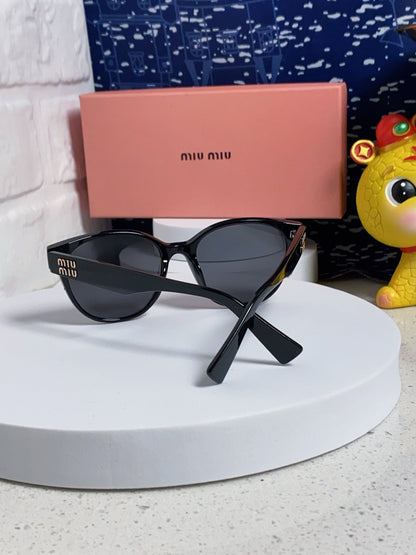MIU MIU RUNWAY SUNGLASSES 567505 IN BLACK ACETATE BLACK LENSES