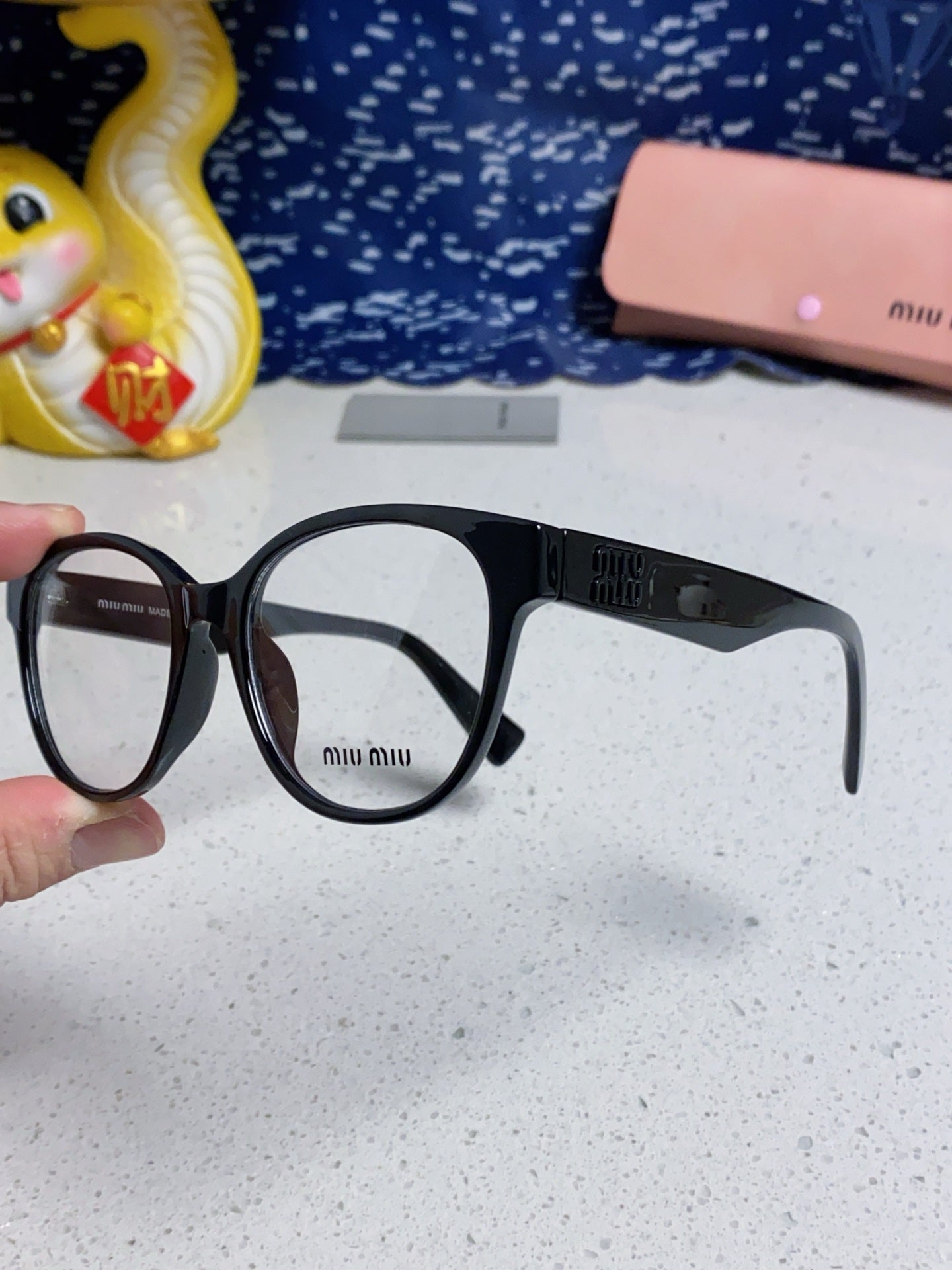 MIU MIU RUNWAY SUNGLASSES 567509 IN BLACK ACETATE BLACK LOGO